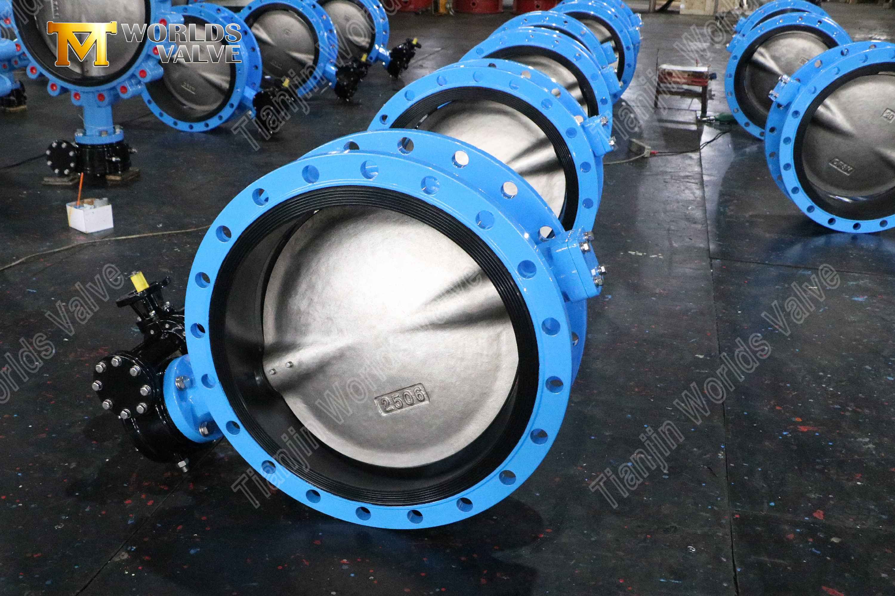 Dubbelflens-vlinderklep-met-CF8M-schijf-1