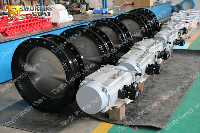 Dubbele flens vlinderkleppen met pneumatische actuator