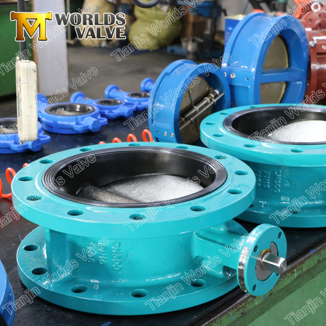 Dubbele flens vlinderklep met gevulkaniseerde zitting